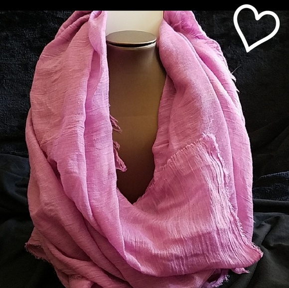 Queens Accessories - Wrap Scarf, Infinity Scarf, Shawl